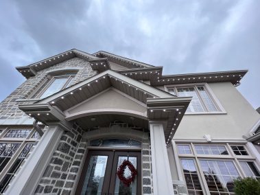 Permanent Holiday lights, Christmas lights , pot lights , Gemstone lights , LED lights , Kingston Ontario, Lighting Kingston Ontario