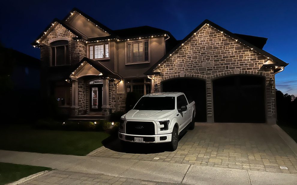 Permanent Holiday lights, Christmas lights , pot lights , Gemstone lights , LED lights , Kingston Ontario, Lighting Kingston Ontario