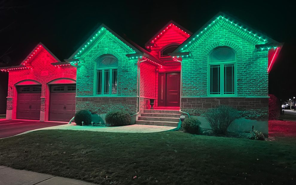 Permanent Holiday lights, Christmas lights , pot lights , Gemstone lights , LED lights , Kingston Ontario, Lighting Kingston Ontario