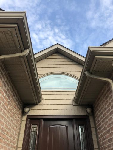 Permanent Holiday lights, Christmas lights , pot lights , Gemstone lights , LED lights , Kingston Ontario, Lighting Kingston Ontario